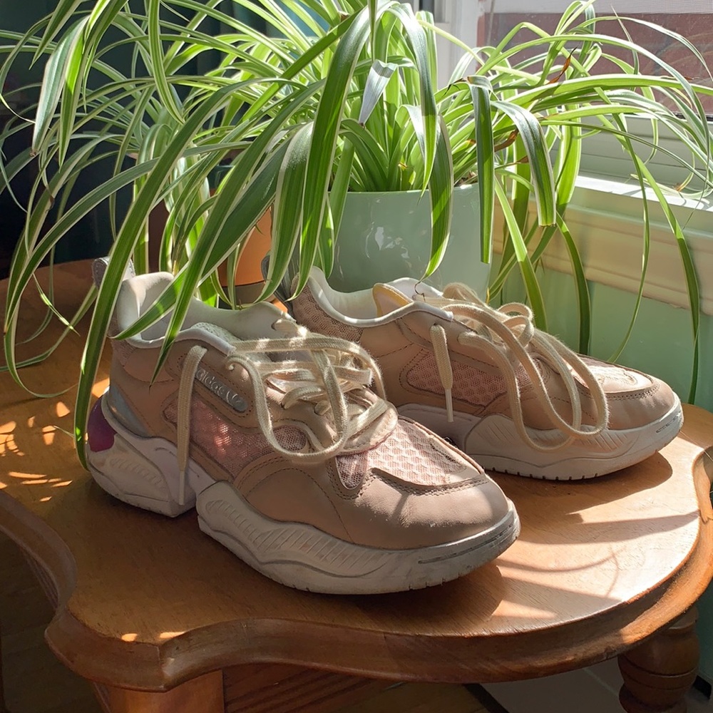 Adidas lifestyle trainers